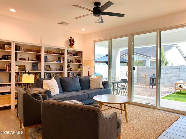 251 E MINT Lane, San Tan Valley, AZ 85140