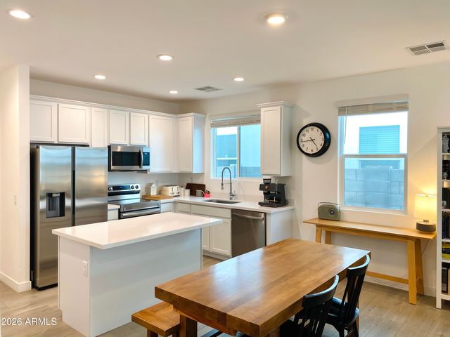 251 E MINT Lane, San Tan Valley, AZ 85140