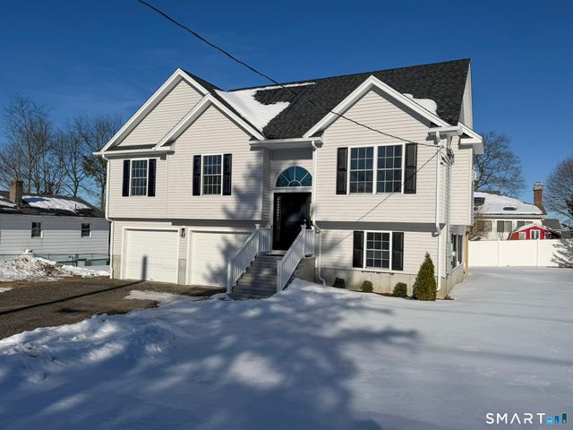 39 Westminster Avenue, Shelton, CT 06484