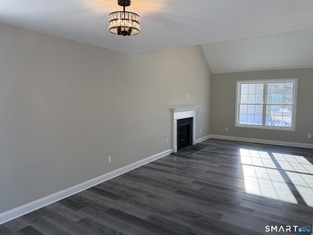 39 Westminster Avenue, Shelton, CT 06484