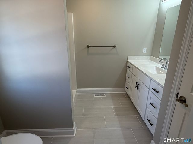 39 Westminster Avenue, Shelton, CT 06484