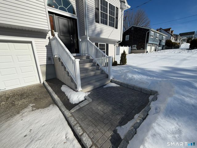 39 Westminster Avenue, Shelton, CT 06484