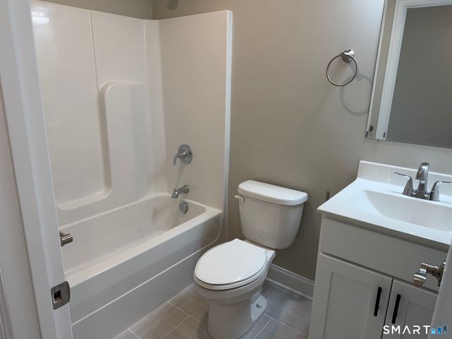 39 Westminster Avenue, Shelton, CT 06484