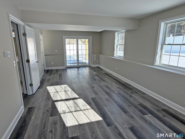 39 Westminster Avenue, Shelton, CT 06484