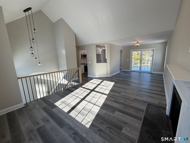 39 Westminster Avenue, Shelton, CT 06484