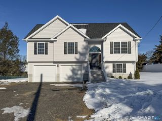 39 Westminster Avenue, Shelton, CT 06484