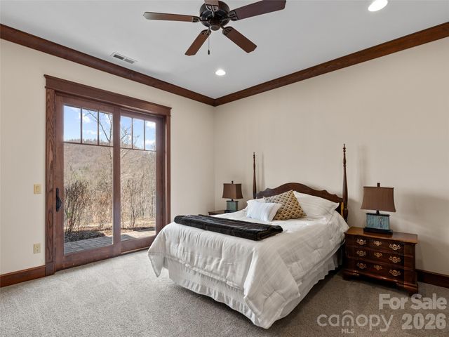 276 Stone Valley Way, Hendersonville, NC 28792