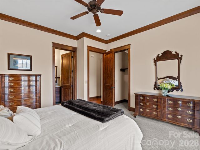 276 Stone Valley Way, Hendersonville, NC 28792