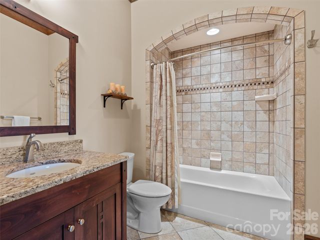 276 Stone Valley Way, Hendersonville, NC 28792