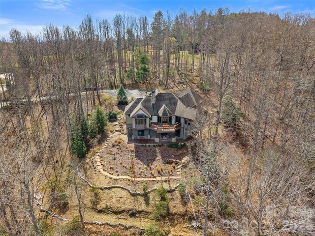 276 Stone Valley Way, Hendersonville, NC 28792