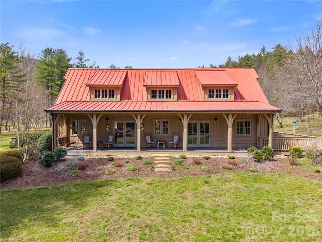 276 Stone Valley Way, Hendersonville, NC 28792