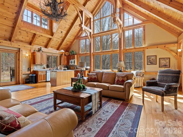 276 Stone Valley Way, Hendersonville, NC 28792