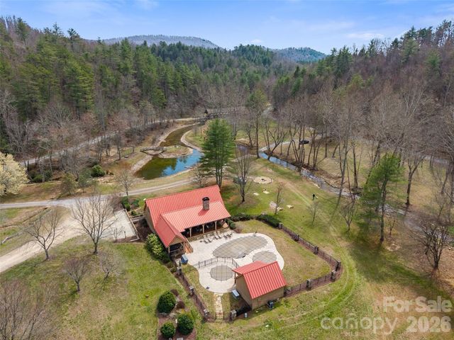 276 Stone Valley Way, Hendersonville, NC 28792