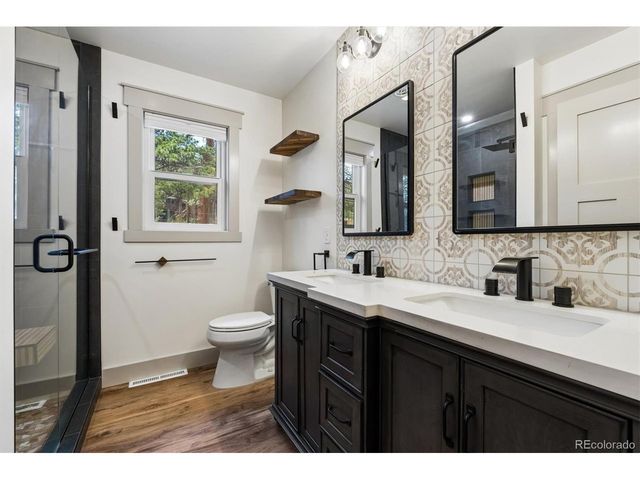 909 Village Green Ln, Estes Park, CO 80517