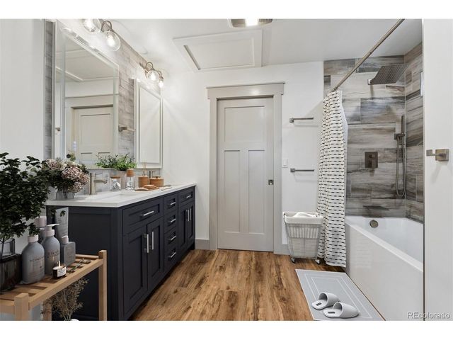 909 Village Green Ln, Estes Park, CO 80517