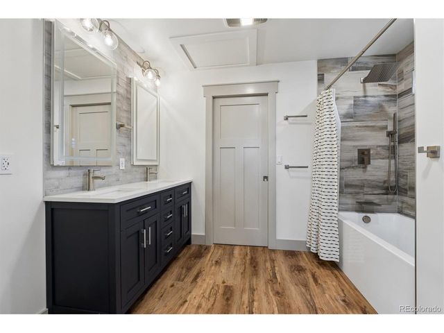909 Village Green Ln, Estes Park, CO 80517