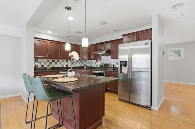 50 Desmoines Rd A3, Quincy, MA 02169