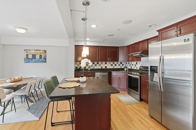 50 Desmoines Rd A3, Quincy, MA 02169