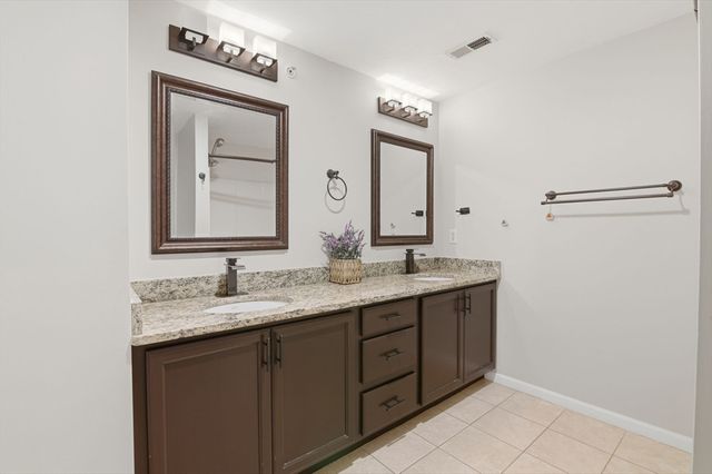 50 Desmoines Rd A3, Quincy, MA 02169