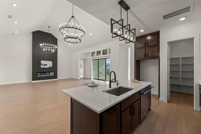 2015 Jade Manor Drive, Rosenberg, TX 77469