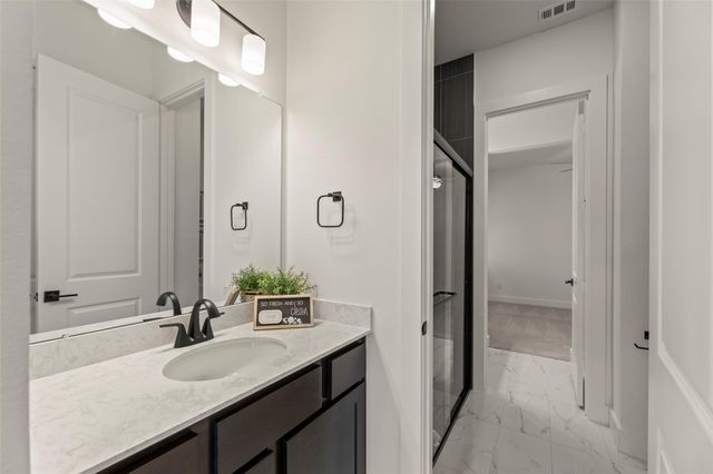 2015 Jade Manor Drive, Rosenberg, TX 77469