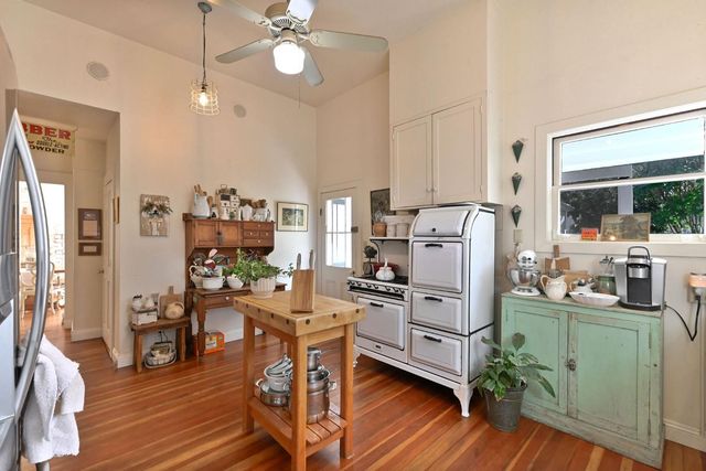 68 Church Hill Rd, San Andreas, CA 95249