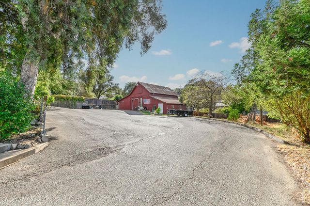 68 Church Hill Rd, San Andreas, CA 95249