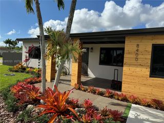 8400 SW 46th St, Miami, FL 33155