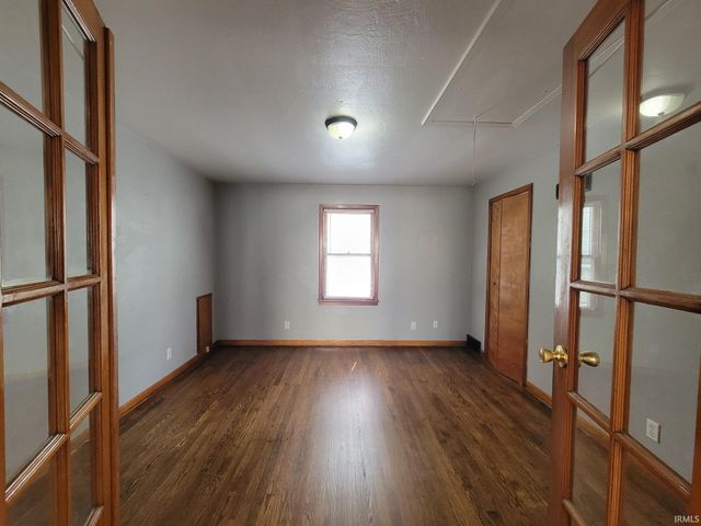 426 Kosciuszko Street, South Bend, IN 46619