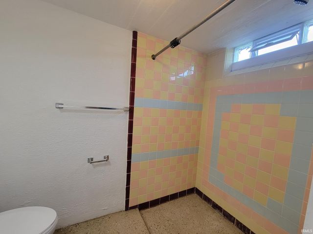 426 Kosciuszko Street, South Bend, IN 46619