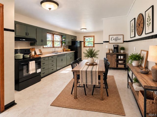 426 Kosciuszko Street, South Bend, IN 46619