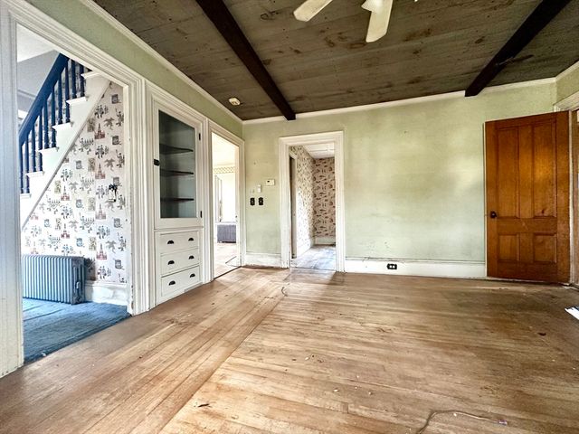 70 Washington St, Easton, MA 02356