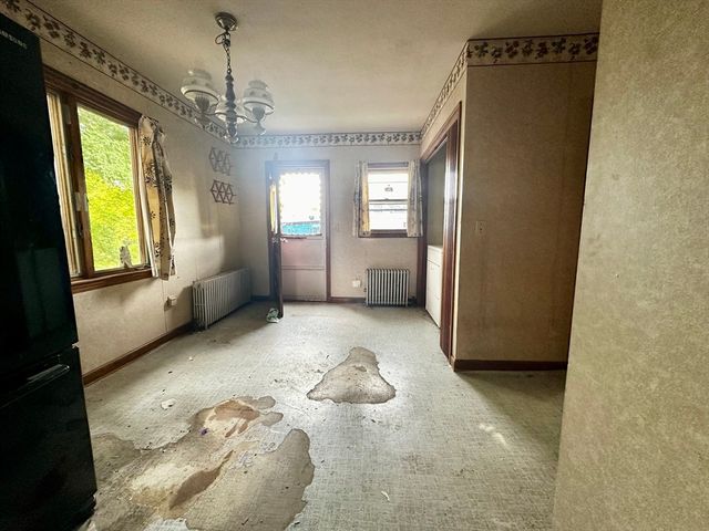 70 Washington St, Easton, MA 02356