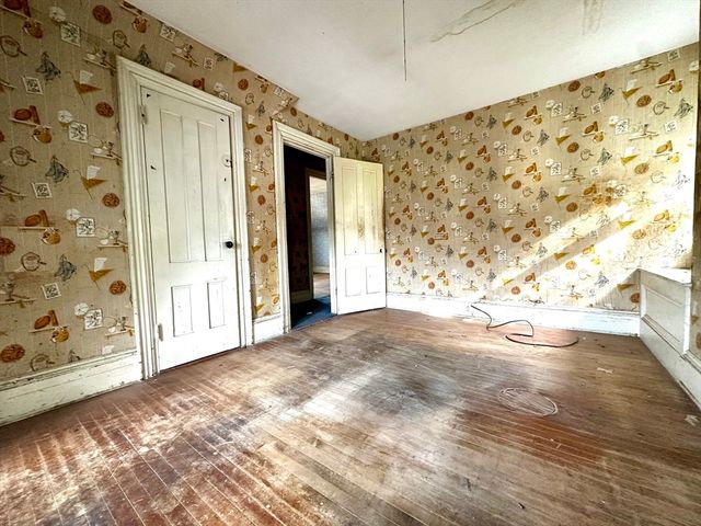 70 Washington St, Easton, MA 02356