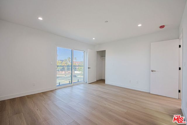 1636 Longwood Avenue, Los Angeles, CA 90019