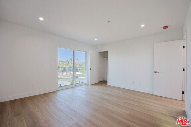 1636 Longwood Avenue, Los Angeles, CA 90019