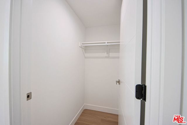 1636 Longwood Avenue, Los Angeles, CA 90019