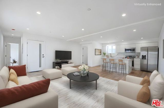 1636 Longwood Avenue, Los Angeles, CA 90019