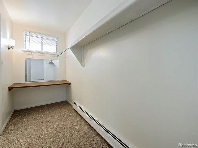 151 Huronview Court, White Lake, MI 48386