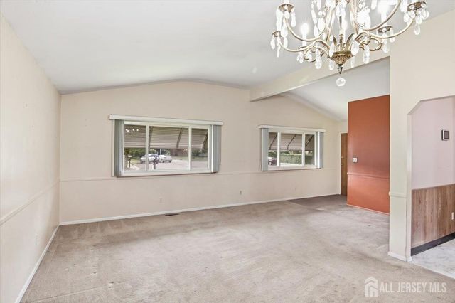15 Bonham Drive, Edison, NJ 08837