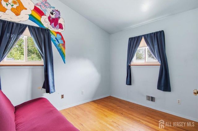 15 Bonham Drive, Edison, NJ 08837