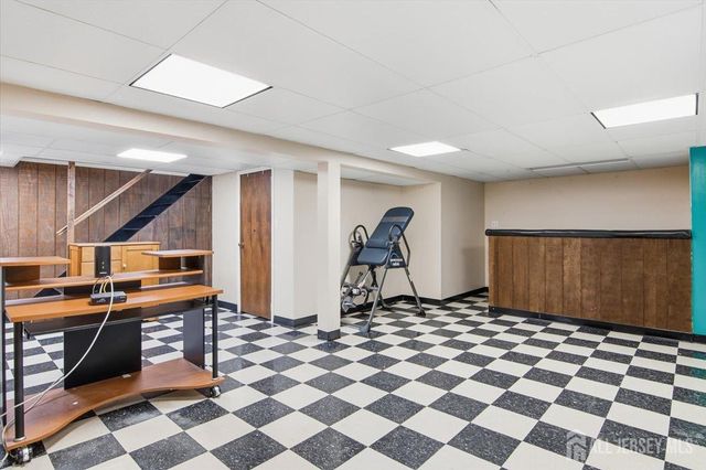15 Bonham Drive, Edison, NJ 08837