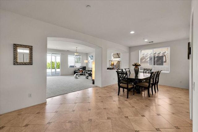 1290 Esperanza Trail, Palm Springs, CA 92262