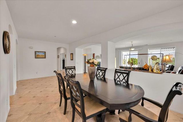 1290 Esperanza Trail, Palm Springs, CA 92262