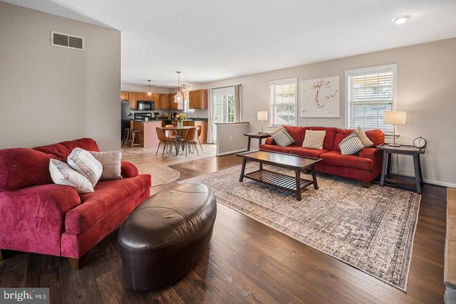 311 HERON DR, Lincoln University, PA 19352