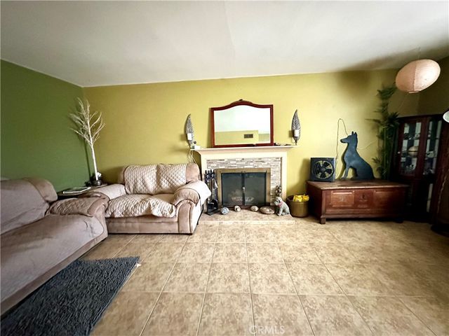 24 S Ash Street, Redlands, CA 92373