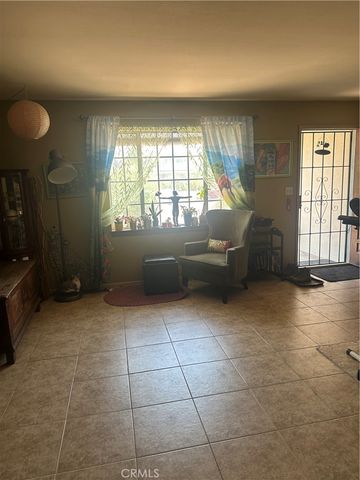 24 S Ash Street, Redlands, CA 92373