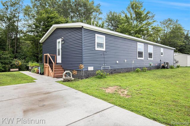 6154 Birch Creek Court, Kimball, MI 48704