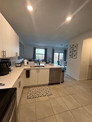 24687 SW 119th Pl, Homestead, FL 33032