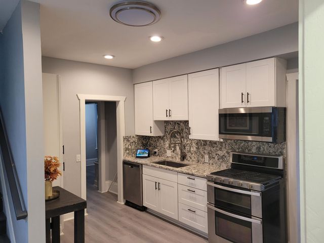 1123 Edgerton Street, Saint Paul, MN 55130